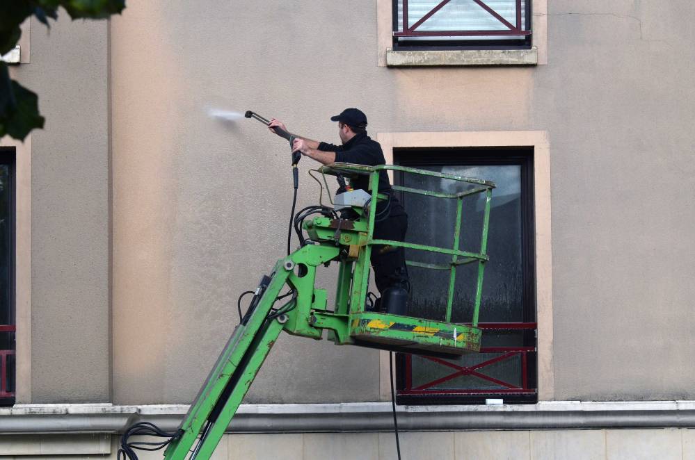 Nettoyage de façades à Digoin